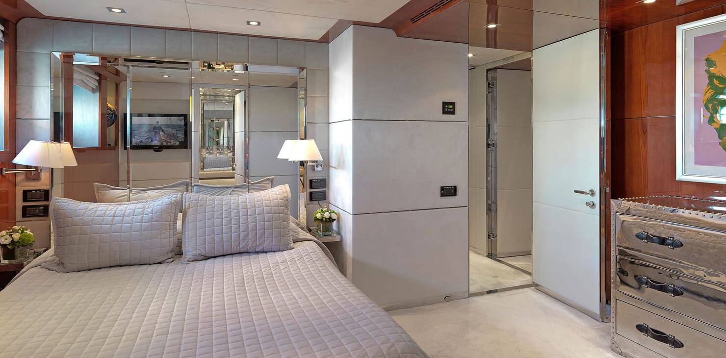 Motor Yacht BLISS Guest Stateroom